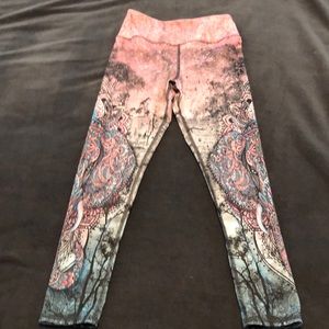 New women’s fitness leggings